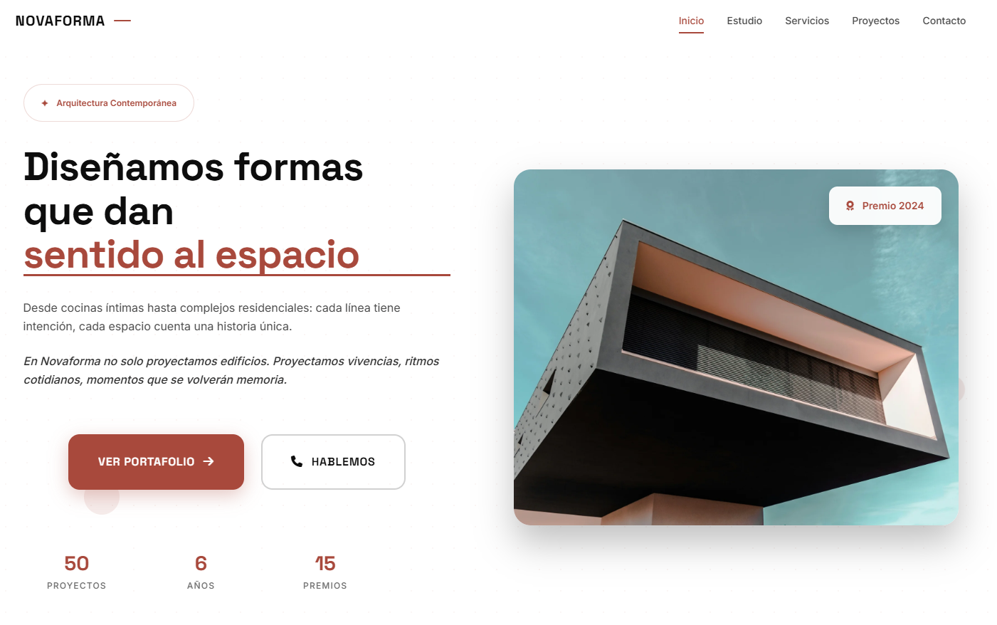Proyecto NovaForma Estudio - Página web editorial con estilo arquitectónico, desarrollada a código puro